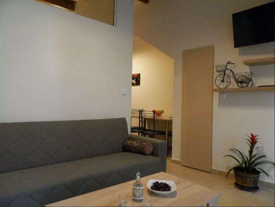 Agora Apartments Ground Floor Kíssamos Buitenkant foto